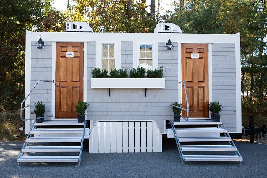 Wedding restroom units discretely staged at a venue in McMinnville, Oregon
